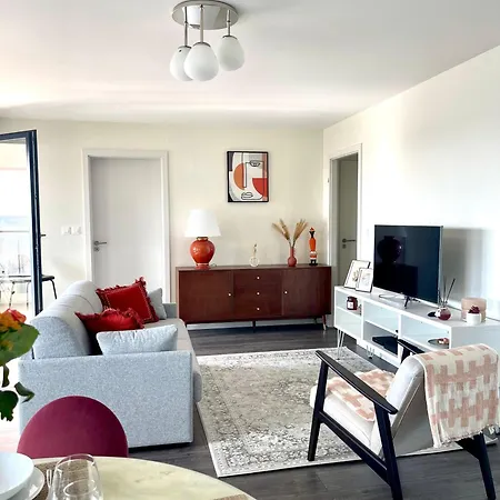 Standing Balcon 6 Pers Parking Prive Tram Apartament